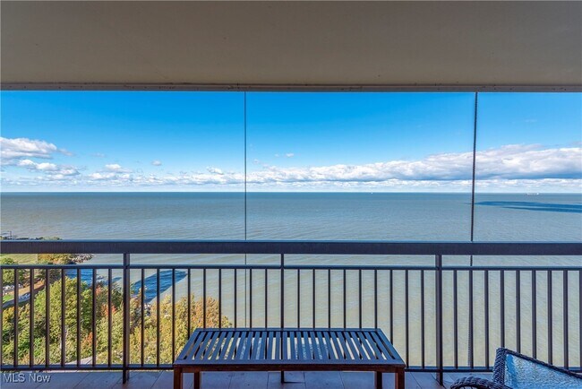 Building Photo - 12550 Lake Ave