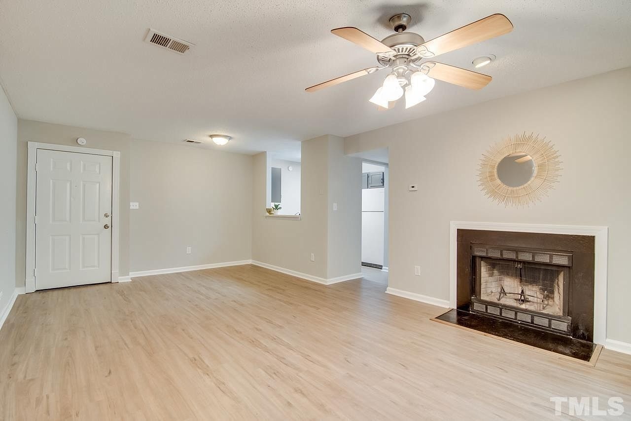 Building Photo - Room in Condo on Audubon Lake Dr