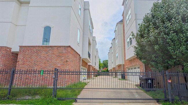 Building Photo - 1844 Colquitt St