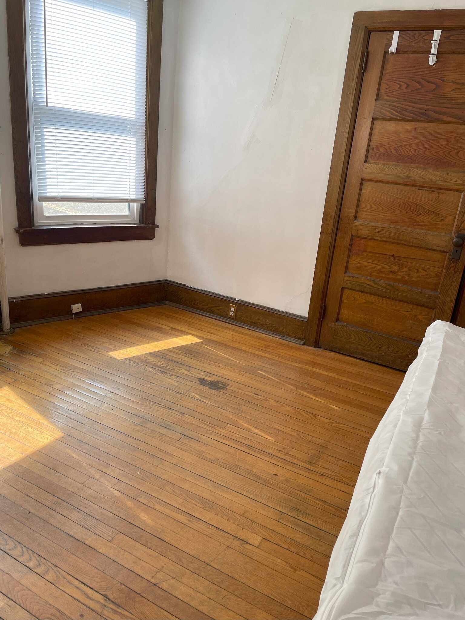 Building Photo - 505 Dryden Rd