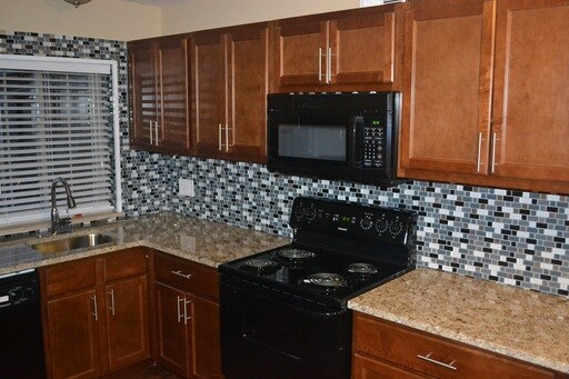 Building Photo - 12571 Old Tesson Rd