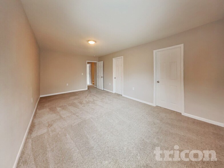 Building Photo - 314 Walnut Crossing Dr