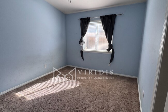 Building Photo - 10014 Brookline Woods Dr