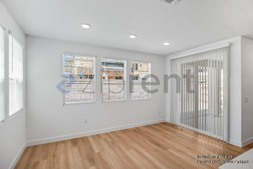 Building Photo - 439 Monastery Dr