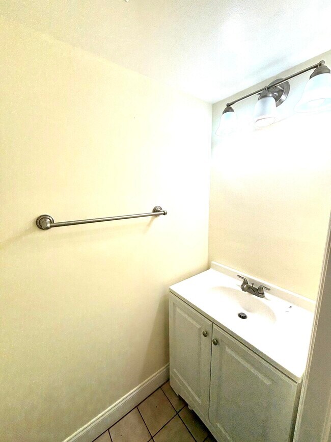 Building Photo - 4807 Esedra Ct