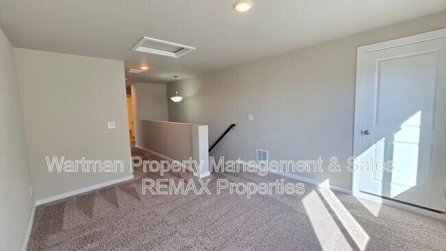 Building Photo - 9638 Vistas Park Dr