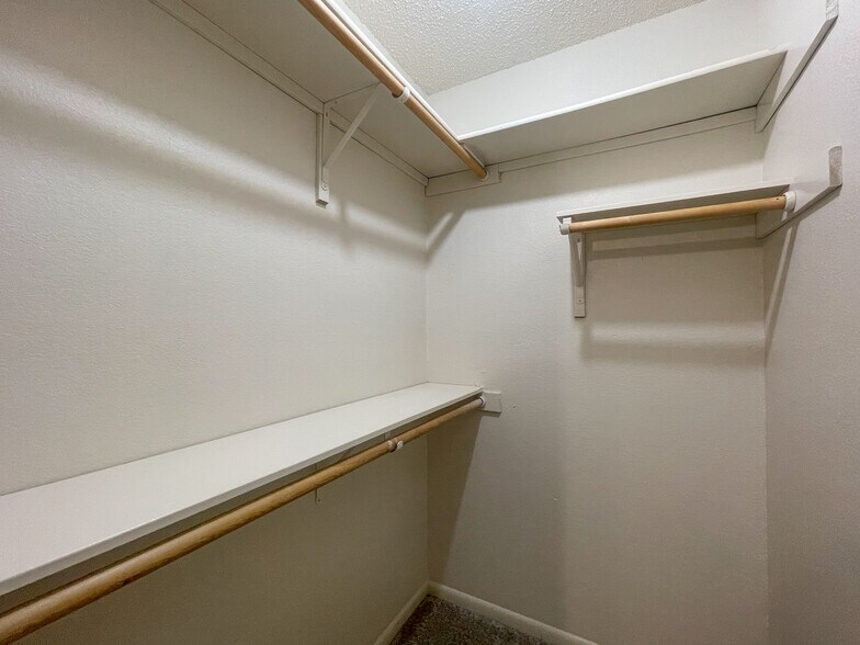 Building Photo - 255 Betty Jane Ln