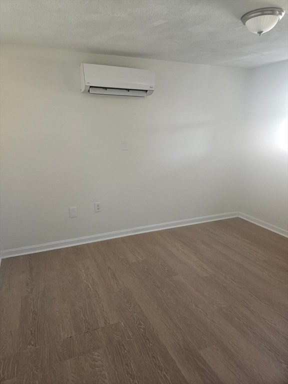 Building Photo - 23 Sussex St