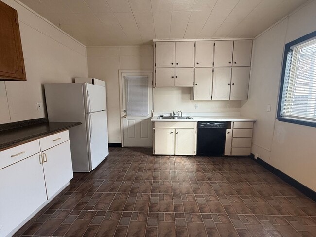 Building Photo - 309 N Emerson Ave