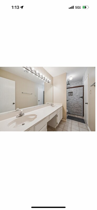 Building Photo - 16330 Leamington Ln