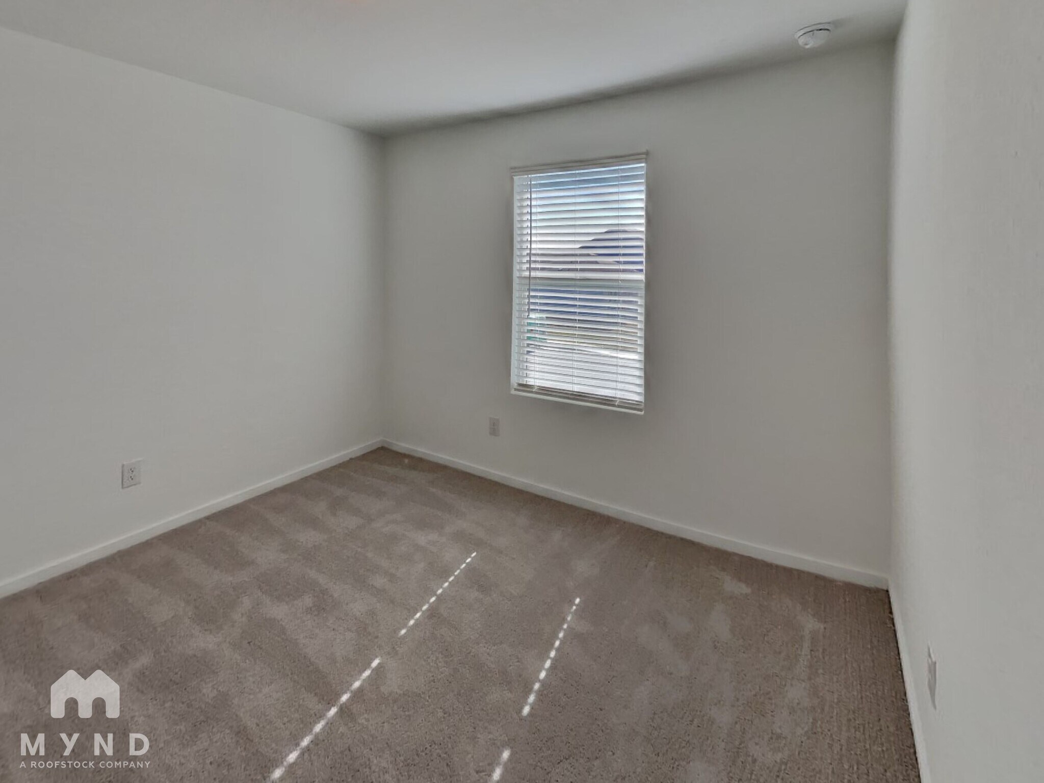 Building Photo - 340 Pacific Waters