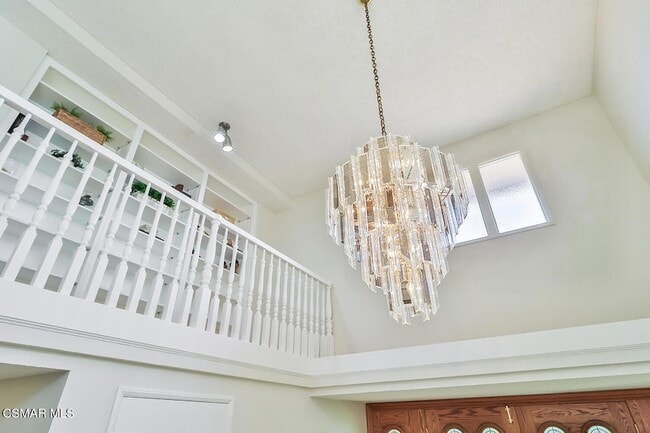 Building Photo - 4082 Avenida Verano