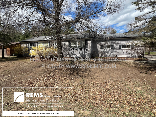 Building Photo - 115 Northwoods Cir