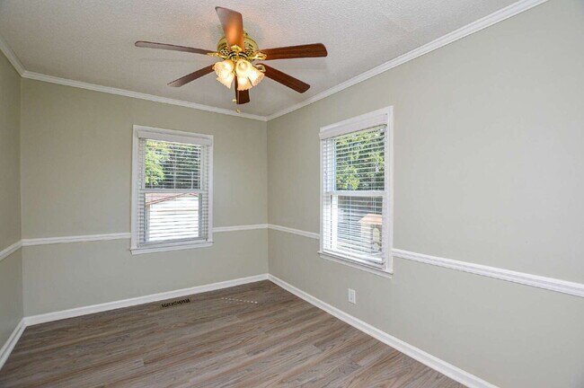 Building Photo - 2-Bedroom Retreat on Country Haven Lane – ...