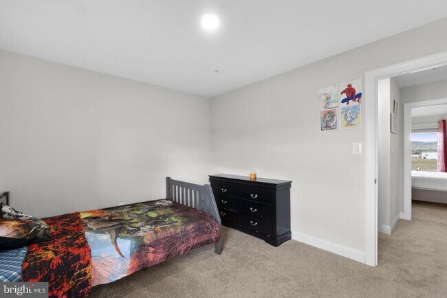 Building Photo - 10005 Maids Fancy Way