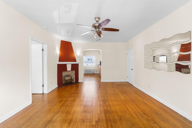 Building Photo - 1241 13th St