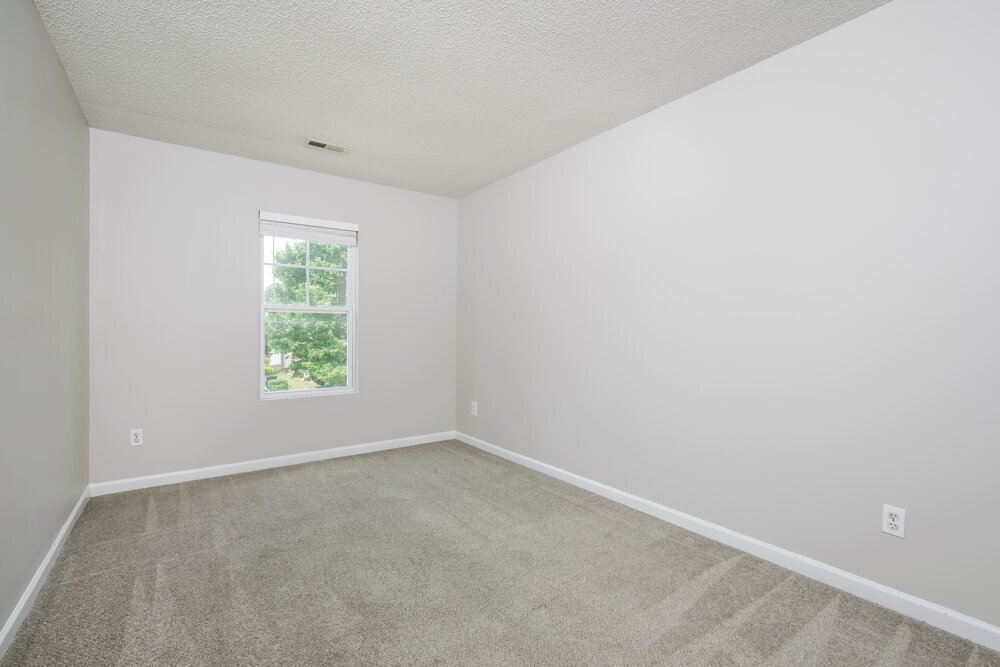 Building Photo - 70 Brookhaven Dr