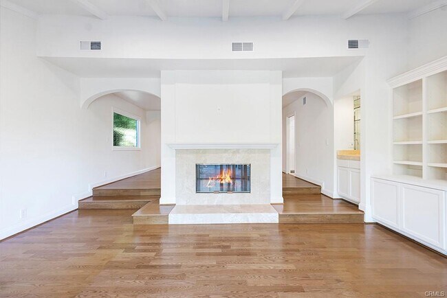 Building Photo - 4410 Park Jazmin