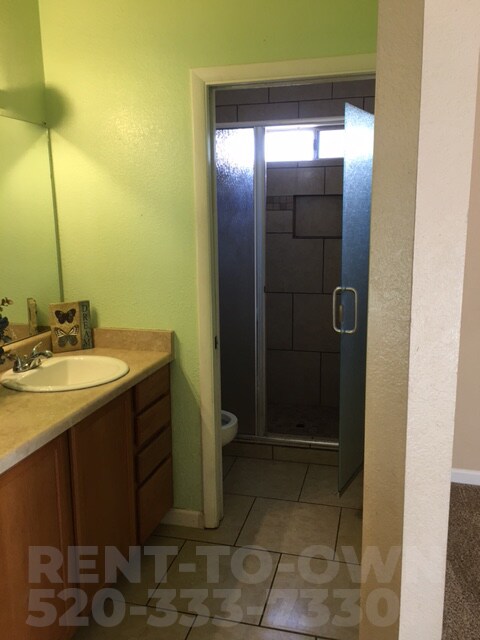 Building Photo - 3001 W Hampshire Ct