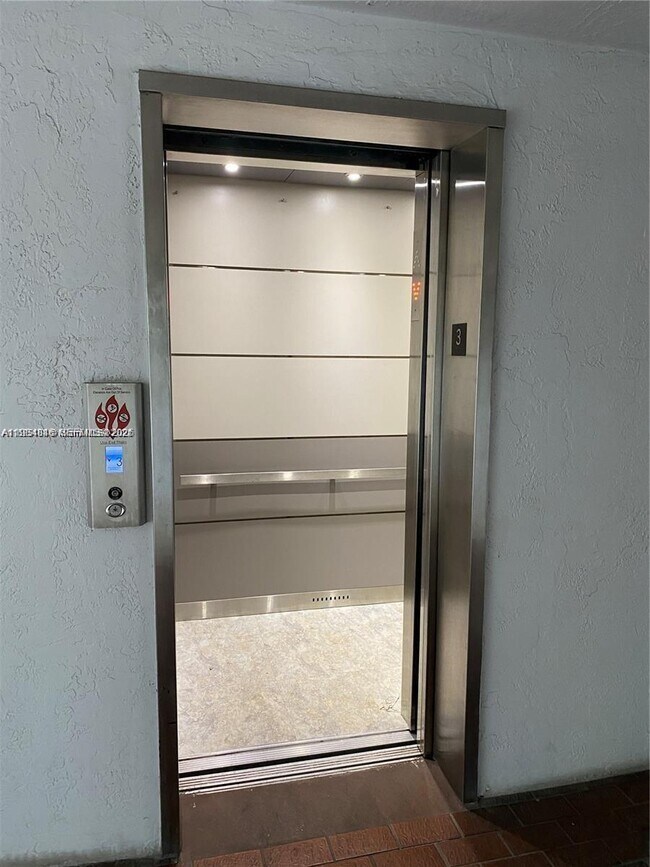 Building Photo - 14155 SW 87th St