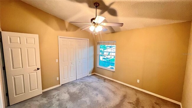 Building Photo - 5167 Lazy Oaks Dr