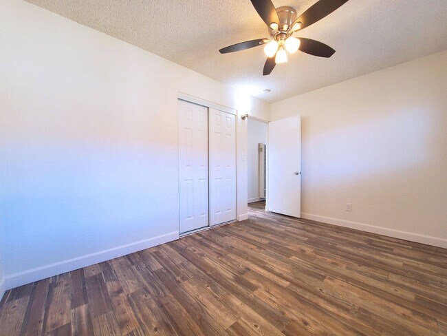 Building Photo - Rosewood Villas: 2 Bedrooms, 1 Bathroom - ...