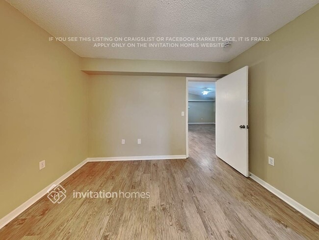 Building Photo - 7840 Arms Dr