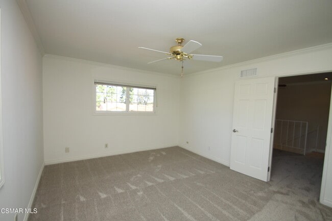 Building Photo - 186 Poplar Crest Ave