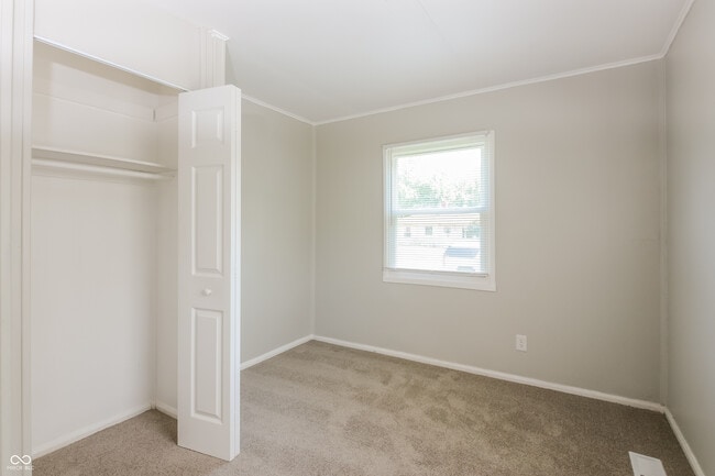 Building Photo - 4030 Kalmar Dr