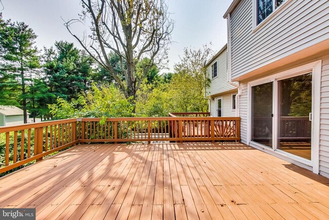Building Photo - 11141 Captain's Walk Ct
