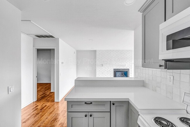 Building Photo - 226 Park St
