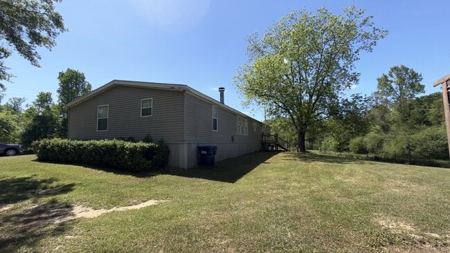 Building Photo - 198 County Rd 1165