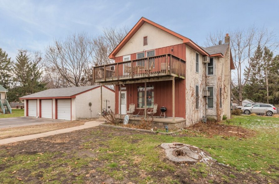Building Photo - 579 7th Ave