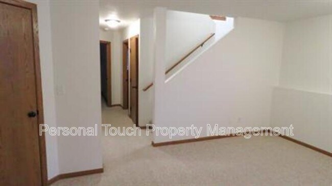 Building Photo - 2420 5th St W