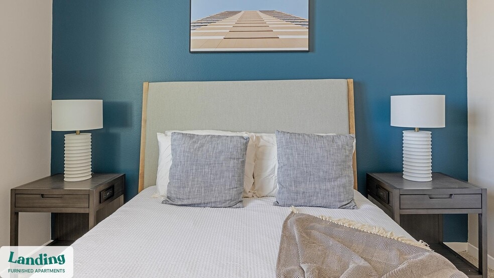 Building Photo - 402 W Lincoln St