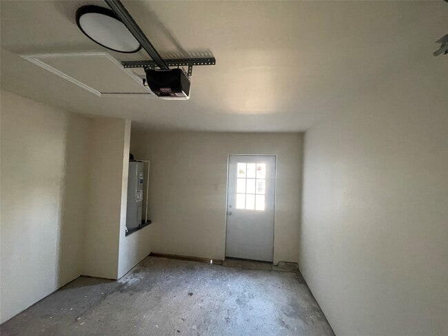 Building Photo - 2508 S Texas Ave