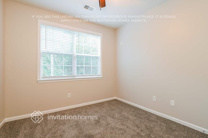 Building Photo - 158 Diamond Ridge Ave