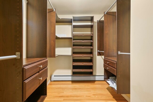 Building Photo - 13 Bear Hill Rd