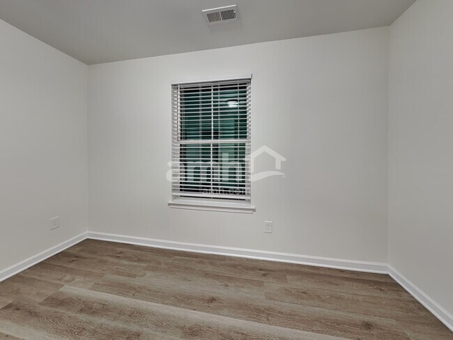 Building Photo - 3972 Harmattan Dr