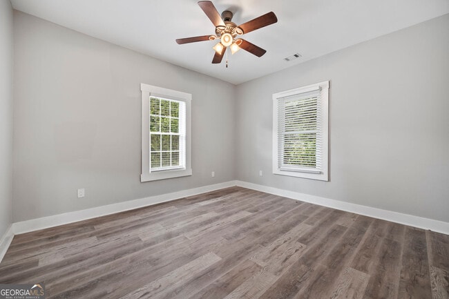 Building Photo - 1126 Briarcliff Pl NE
