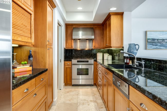 Building Photo - HALF MONTH FREE OF RENT Elegant Riverfront...