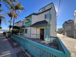 Building Photo - Beautiful Bay Views in Mission Beach!!  (8...