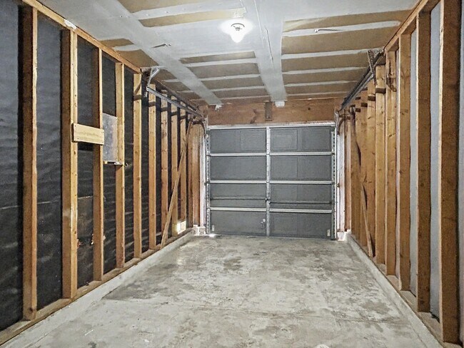 Building Photo - Remodeled Far West-Side Home with Spacious Backyard