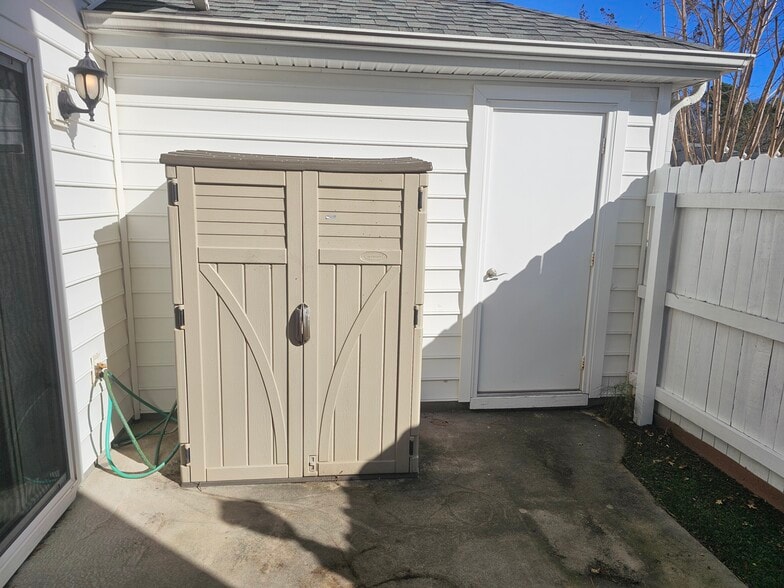 Backyard - 2466 Leytonstone Dr