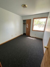 Building Photo - 8809 W Villard Ave