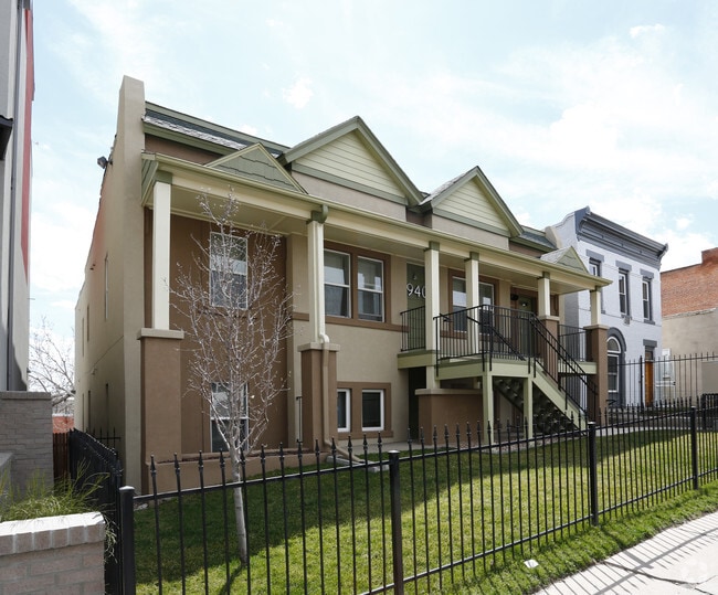 Building Photo - 1940 W 32nd Ave