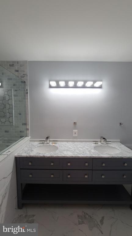 Building Photo - 47682 Sandbank Square