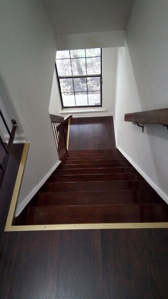 Stairs - 1302 Timber Oaks Rd