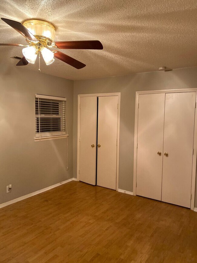 Building Photo - 5014 Flint Ridge Pl