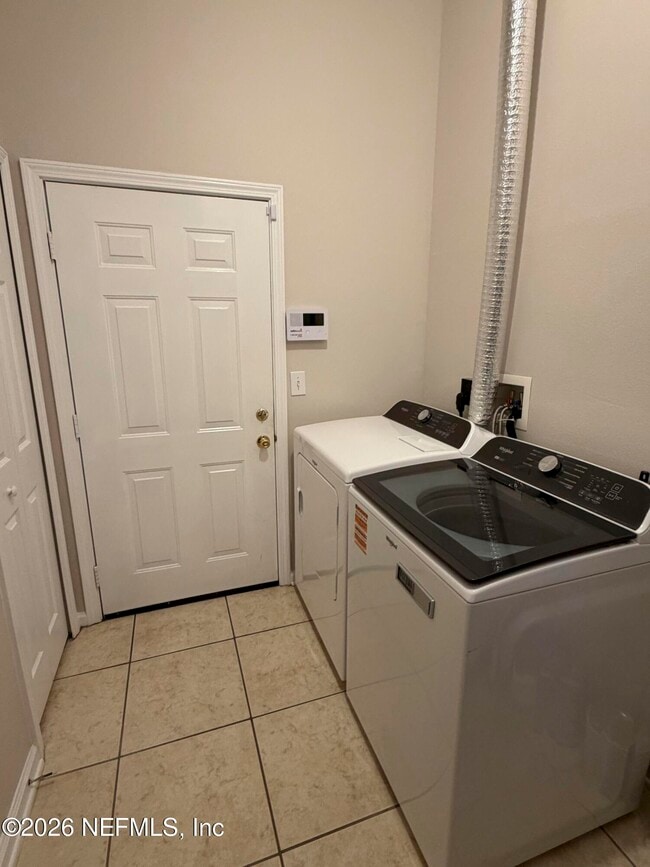 Building Photo - 8212 White Falls Blvd